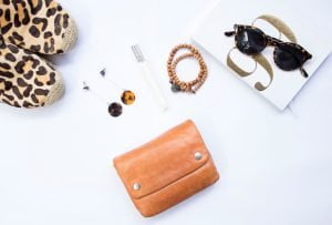 Cum să alegi accesoriile perfecte pentru ținutele de toamnă