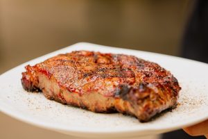 Cate calorii are o ceafa de porc