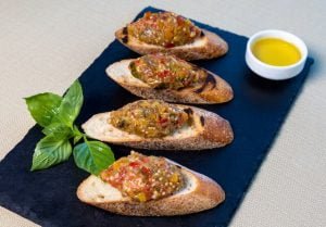 Cate calorii are salata de vinete
