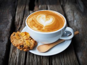 Cum să preparați un cappuccino chiar la Dvs. acasă