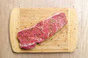 Cum se numesc oamenii care mănâncă carne crudă