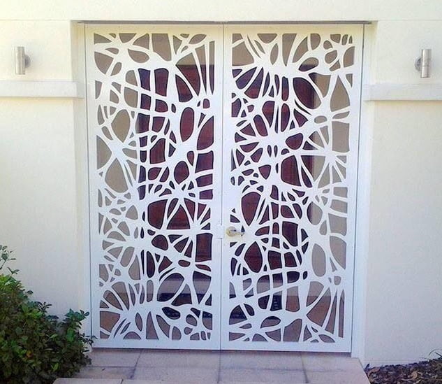 Cum să modernizezi fațada clădirii cu panouri decorative
