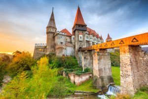 Care sunt atracțiile turistice din Hunedoara?