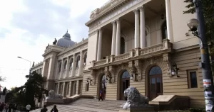 Care sunt atracțiile turistice din Iași?