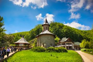 Care sunt atracțiile turistice din Hunedoara?