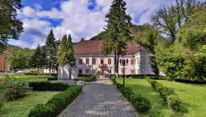 Care sunt atracțiile turistice din Hunedoara?