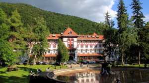 Care sunt atracțiile turistice din Sinaia?