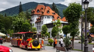 Care sunt atracțiile turistice din Sinaia?