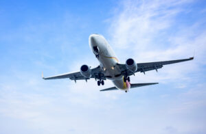 Care este viteza unui avion atunci când decolează