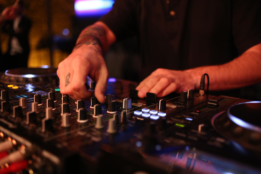 Cum să configurezi un sistem de sonorizare PA cu produsele Noiz (2)