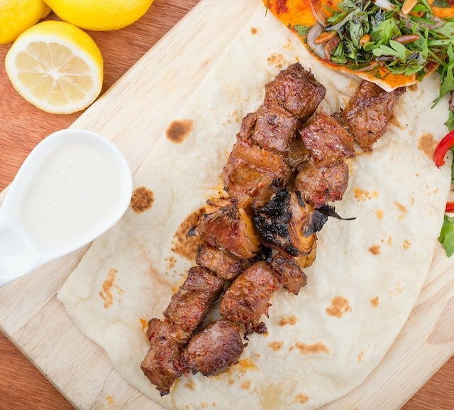 Cate calorii are un gyros