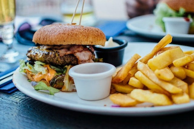 Cate calorii are un meniu big tasty