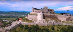 Care sunt atracțiile turistice din Hunedoara?