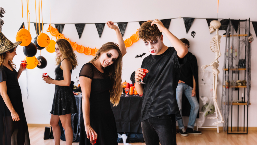Cum să organizezi o petrecere reușită de Halloween