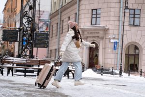 Cum să-ți planifici un city break de iarnă cu buget redus